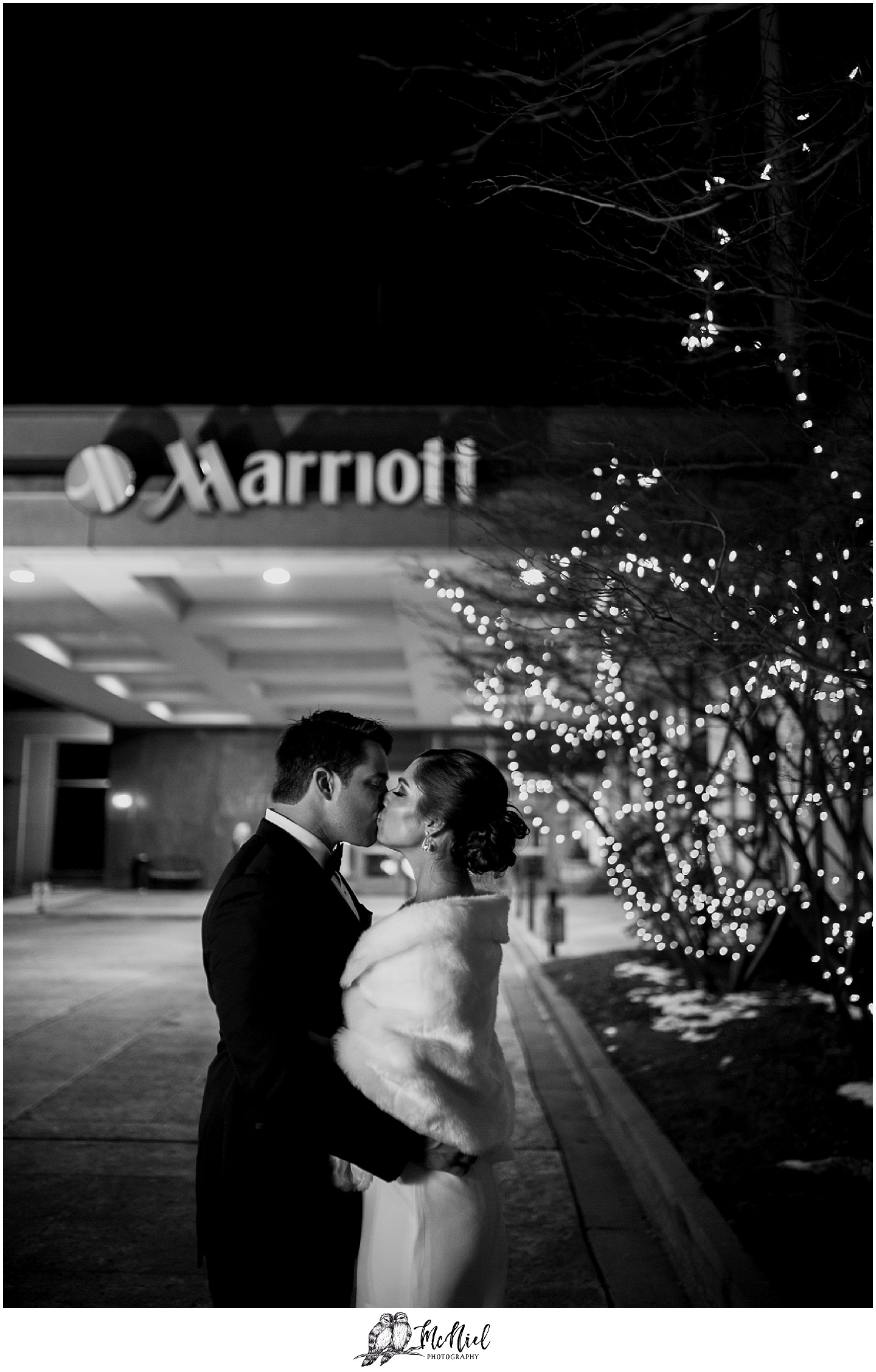 Courtyard Marriott Milwaukee West Wedding